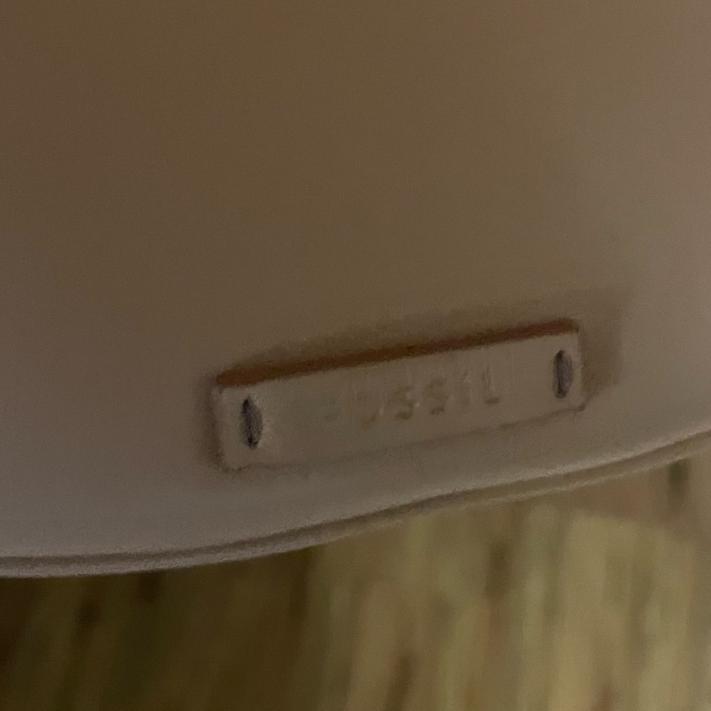 Fossil Light Pink Crossbody Bag with zipper closure - Picture 8 of 11